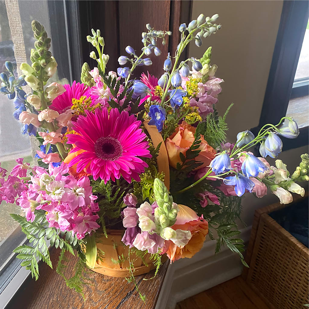 Garden of Life Basket –  Rose And Silk Florist Llc, Lewisville TX